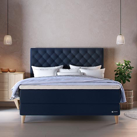 Das verstellbare Svane Zense Bett bietet Ihnen Luxus und es passt sich  Ihrem Körper an | Scheibengardinenstangen